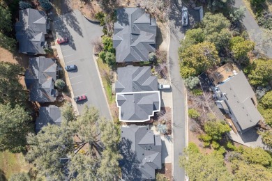 This beautiful 1722sf townhome boasts 3 primary suites and an on Forest Meadows Golf Course in California - for sale on GolfHomes.com, golf home, golf lot