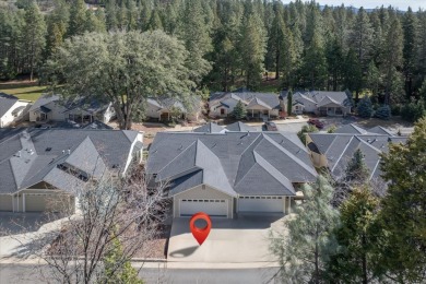 This beautiful 1722sf townhome boasts 3 primary suites and an on Forest Meadows Golf Course in California - for sale on GolfHomes.com, golf home, golf lot
