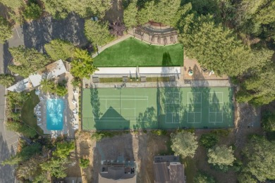 This beautiful 1722sf townhome boasts 3 primary suites and an on Forest Meadows Golf Course in California - for sale on GolfHomes.com, golf home, golf lot