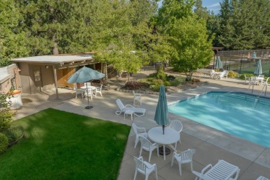 This beautiful 1722sf townhome boasts 3 primary suites and an on Forest Meadows Golf Course in California - for sale on GolfHomes.com, golf home, golf lot