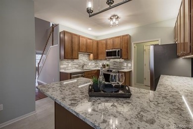 Immaculate condo in the highly sought-after Links of on The Fountains Golf Club in Michigan - for sale on GolfHomes.com, golf home, golf lot