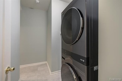 Immaculate condo in the highly sought-after Links of on The Fountains Golf Club in Michigan - for sale on GolfHomes.com, golf home, golf lot