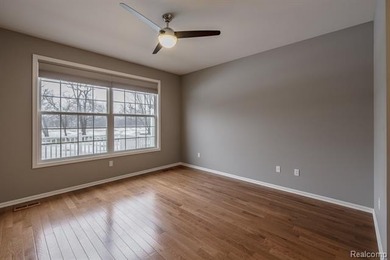 Immaculate condo in the highly sought-after Links of on The Fountains Golf Club in Michigan - for sale on GolfHomes.com, golf home, golf lot