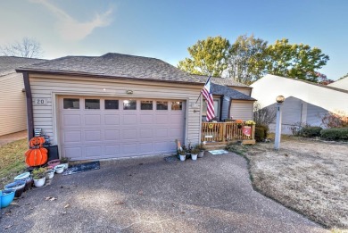 This townhome offers the perfect combination of comfort on Indian Hills Country Club in Arkansas - for sale on GolfHomes.com, golf home, golf lot