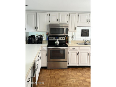 If you love charming in a quiet established neighborhood you on Druid Hills Golf Club in Tennessee - for sale on GolfHomes.com, golf home, golf lot