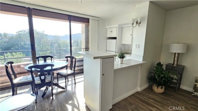 This is the perfectly sized studio condo at the Towers.  Located on Leisure Village Par 3 Golf Course in California - for sale on GolfHomes.com, golf home, golf lot
