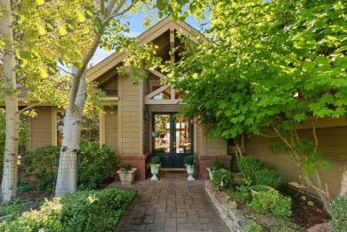 Custom single-level home located on a private gated cul-de-sac on Eagle Crest Golf Resort - Resort Course in Oregon - for sale on GolfHomes.com, golf home, golf lot