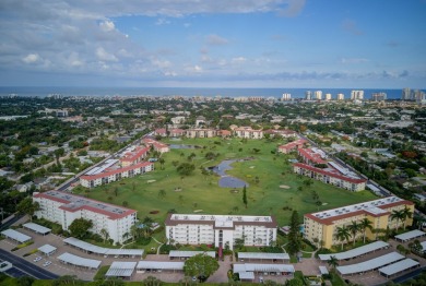 Beautiful 4th floor corner condo with views of High Point on High Point Country Club in Florida - for sale on GolfHomes.com, golf home, golf lot