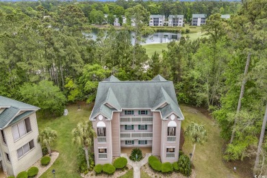 Exquisitely kept, this top-floor True Blue villa, situated on on True Blue Plantation in South Carolina - for sale on GolfHomes.com, golf home, golf lot