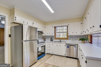 REDUCED TO SELL!! Located in the Midland Valley Country Club on Midland Valley Country Club in South Carolina - for sale on GolfHomes.com, golf home, golf lot