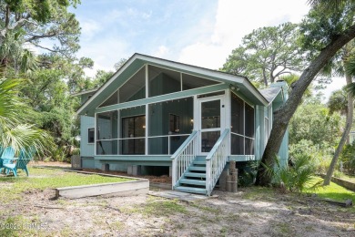 Freshly updated and move-in ready, this 3-bedroom, 2-bath Fripp on Ocean Point Golf Links in South Carolina - for sale on GolfHomes.com, golf home, golf lot
