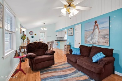 Cape Cod meets Southport! Location Location Location. Vintage on The Lakes Country Club in North Carolina - for sale on GolfHomes.com, golf home, golf lot
