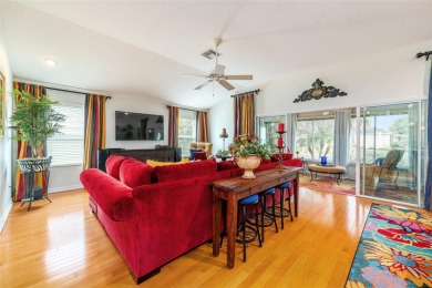 Stunning Designer -TURNKEY Camellia (Gardenia) 3BR/2BA Home PLUS on The Links of Spruce Creek in Florida - for sale on GolfHomes.com, golf home, golf lot