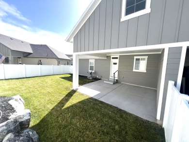 This home is like new! Nestled in the Stansbury Park community on Stansbury Park Golf Club in Utah - for sale on GolfHomes.com, golf home, golf lot