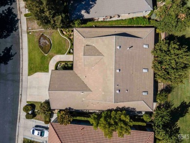 Charming golf course property in the gated Wedgewood Seven Oaks on Seven Oaks Country Club in California - for sale on GolfHomes.com, golf home, golf lot