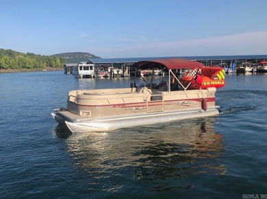 Discover comfort, style, & peaceful surroundings in this on Indian Hills Country Club in Arkansas - for sale on GolfHomes.com, golf home, golf lot