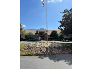 PRICE REDUCTION   *BEAUTIFUL*  END UNIT  2BED,2BATH,2CAR GARAGE on The Groves Golf and Country Club in Florida - for sale on GolfHomes.com, golf home, golf lot
