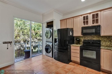 EAST SIDE POMPANO BEACH large townhouse/Fee Simple;3bed/3.5 on Pompano Beach Golf Course  in Florida - for sale on GolfHomes.com, golf home, golf lot