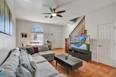 EAST SIDE POMPANO BEACH large townhouse/Fee Simple;3bed/3.5 on Pompano Beach Golf Course  in Florida - for sale on GolfHomes.com, golf home, golf lot