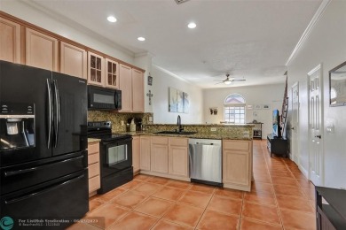 EAST SIDE POMPANO BEACH large townhouse/Fee Simple;3bed/3.5 on Pompano Beach Golf Course  in Florida - for sale on GolfHomes.com, golf home, golf lot
