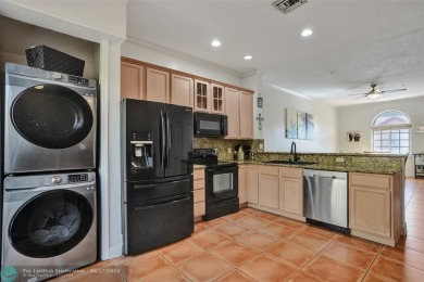 EAST SIDE POMPANO BEACH large townhouse/Fee Simple;3bed/3.5 on Pompano Beach Golf Course  in Florida - for sale on GolfHomes.com, golf home, golf lot