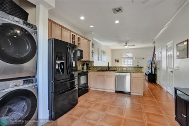 EAST SIDE POMPANO BEACH large townhouse/Fee Simple;3bed/3.5 on Pompano Beach Golf Course  in Florida - for sale on GolfHomes.com, golf home, golf lot