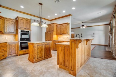 Built in 2008 by renowned builder Lynn Unruh, this stunning on Pheasant Run in Oklahoma - for sale on GolfHomes.com, golf home, golf lot