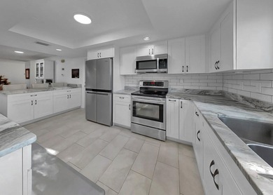 If you're looking for the home and community that has it all on Falcon Watch Golf Club in Florida - for sale on GolfHomes.com, golf home, golf lot