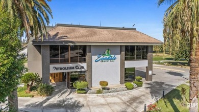 Welcome to this charming 2-bedroom, 1-bath turnkey beauty on Sundale Country Club in California - for sale on GolfHomes.com, golf home, golf lot