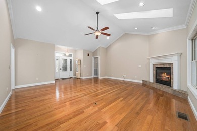 Private Cul-de-Sac Retreat in Fairfield Glade | Golf, Lakes on Heatherhurst Golf Course in Tennessee - for sale on GolfHomes.com, golf home, golf lot