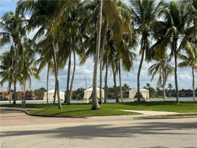 A truly beautifully reimagined 3-bedroom + den, 2.5-bath on  in Florida - for sale on GolfHomes.com, golf home, golf lot