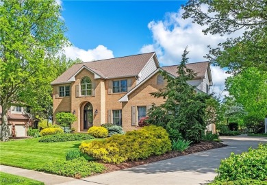 Stunning custom-built 5-bedroom, 4.5-bath home overlooks the on Chenoweth Golf Course in Ohio - for sale on GolfHomes.com, golf home, golf lot