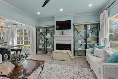 Charming Mid City Cottage with Timeless Elegance. THIS HOME IS on Webb Park Golf Course in Louisiana - for sale on GolfHomes.com, golf home, golf lot