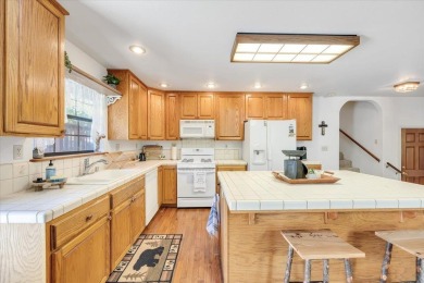 Cabin Vibes + Wine Country Perks = Your New Happy Place! Welcome on Forest Meadows Golf Course in California - for sale on GolfHomes.com, golf home, golf lot