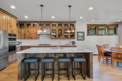 Experience the perfect blend of quality and lifestyle in this on  in Oregon - for sale on GolfHomes.com, golf home, golf lot