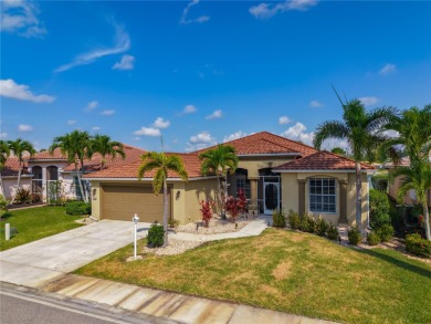 Breathtaking Waterfront Living in the Heart of Herons Glen
Step on Herons Glen Golf and Country Club in Florida - for sale on GolfHomes.com, golf home, golf lot