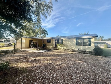 Home is located in Water Oak Country Club Estates in Lady Lake on Water Oak Country Club Estates in Florida - for sale on GolfHomes.com, golf home, golf lot