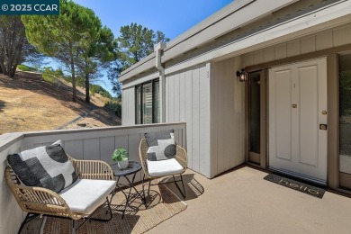 Bright and tranquil upstairs home in Rossmoor's premier 55+ on Rossmoor Golf Course in California - for sale on GolfHomes.com, golf home, golf lot