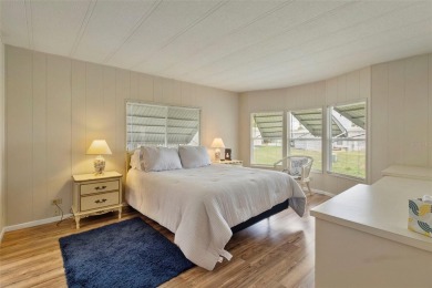 Not too big, not too small, this one is just right for you. This on Maple Leaf Golf and Country Club in Florida - for sale on GolfHomes.com, golf home, golf lot