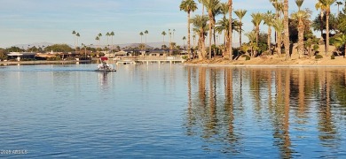 Discover comfort and convenience in this delightful 2 bedroom 1 on Union Hills Country Club in Arizona - for sale on GolfHomes.com, golf home, golf lot