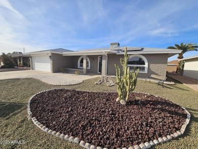 A must-see! Charming updated 2BR, 1.75BA ''600'' model in on Sunland Village Golf Club in Arizona - for sale on GolfHomes.com, golf home, golf lot