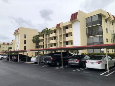Step into this lovely 2-bedroom, 2-bathroom condo in the on Boca Dunes Golf and Country Club in Florida - for sale on GolfHomes.com, golf home, golf lot