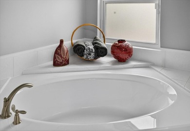 Under contract-accepting backup offers. Immaculately kept and on Innisbrook Resort and Golf Club in Florida - for sale on GolfHomes.com, golf home, golf lot