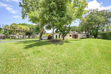 Elegant 3B/R 2 Bath villa. 2500 sq ft of living space. Lake view on Boca Lago Golf and Country Club in Florida - for sale on GolfHomes.com, golf home, golf lot