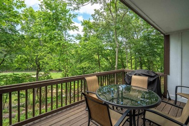 Completely updated and beautifully maintained, this townhome on DeSoto Golf Course in Arkansas - for sale on GolfHomes.com, golf home, golf lot