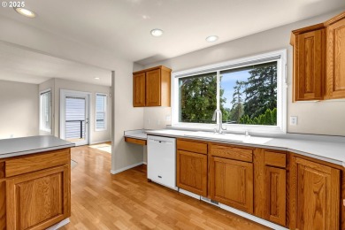 This meticulously maintained 3-bedroom, 2.5-bath home includes a on Pine Crest Golf Course in Washington - for sale on GolfHomes.com, golf home, golf lot