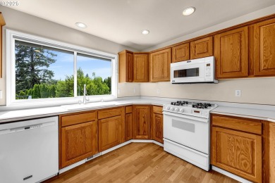 This meticulously maintained 3-bedroom, 2.5-bath home includes a on Pine Crest Golf Course in Washington - for sale on GolfHomes.com, golf home, golf lot