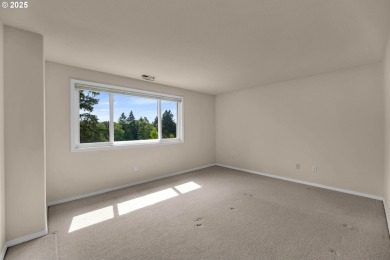 This meticulously maintained 3-bedroom, 2.5-bath home includes a on Pine Crest Golf Course in Washington - for sale on GolfHomes.com, golf home, golf lot