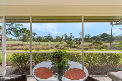 Move right into to this light and airy Carriedale cottage. A on Fiddlesticks Country Club in Florida - for sale on GolfHomes.com, golf home, golf lot