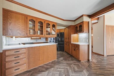 Wake up to breathtaking lake & mountain views, where every on Indian Hills Country Club in Arkansas - for sale on GolfHomes.com, golf home, golf lot